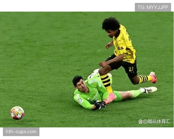 克罗斯精准助攻再现，率领球队攻势如潮