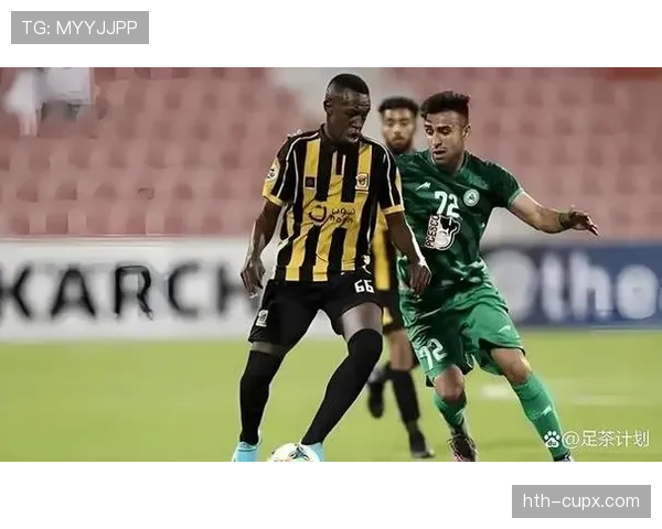 利雅得新月统治沙特联赛趋势持续,冠军竞争格局面临阶段性调整 利雅得新月统治沙特联赛趋势持续,冠军竞争格局面临阶段性调整