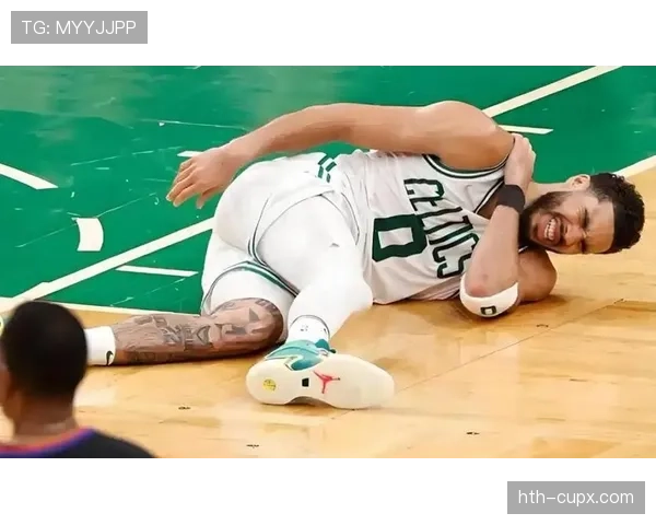 塔图姆季后赛关键挡拆助阵效率提升显著拉开与对手差距