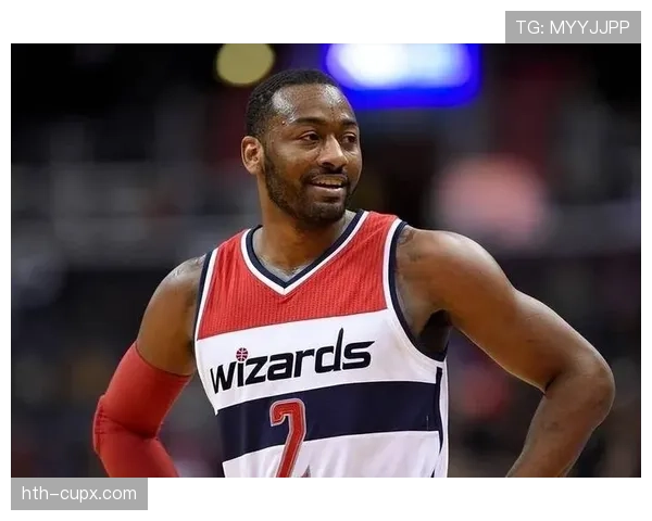 约翰·沃尔突破拉开与德罗赞的得分差距，提升球队关键时刻攻击力